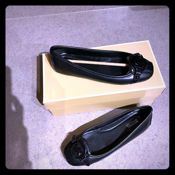 Michael Kors Fulton Moccasins - Picture 1 of 5